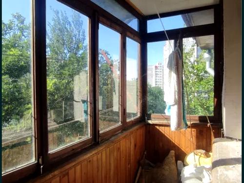 квартира за адресою Олексія Вадатурського вул. (Маршала Малиновського), 1
