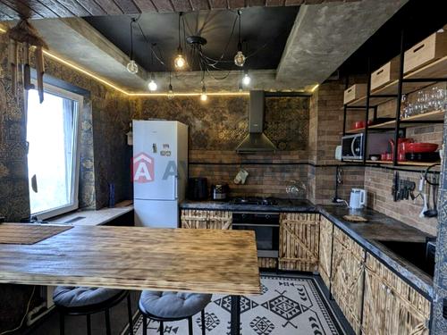 квартира за адресою Металургів просп., 76а