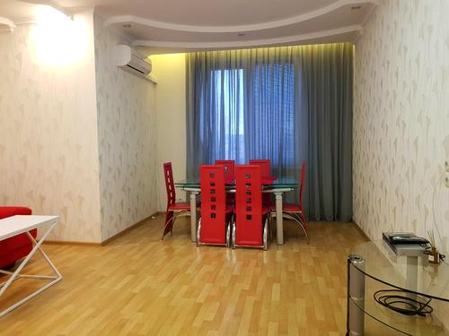 квартира за адресою Дмитрівська вул., 82