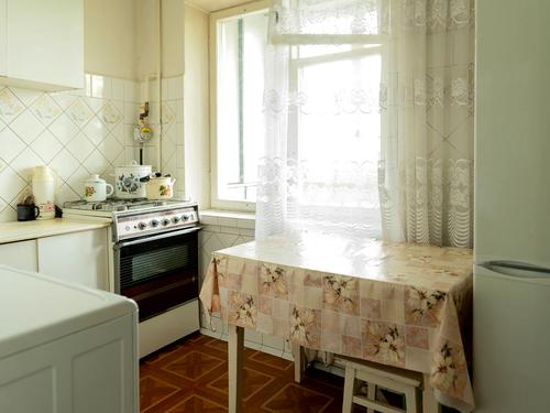 квартира за адресою Ореста Левицького вул. (Академіка Курчатова), 8