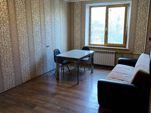 квартира за адресою Старицького вул., 15