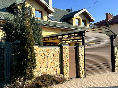 будинок за адресою Івана Франка вул.