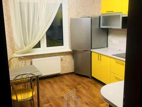 квартира за адресою Сергія Данченка вул., 1
