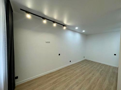 квартира по адресу Строителей ул., 5