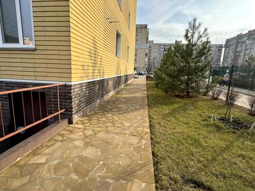 квартира за адресою Володимира Українця вул., 7
