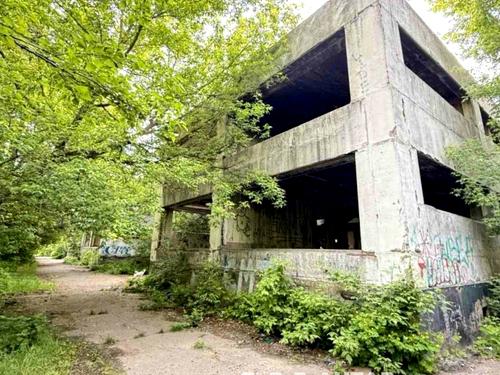 коммерческая по адресу Новониколаевская ул., 1