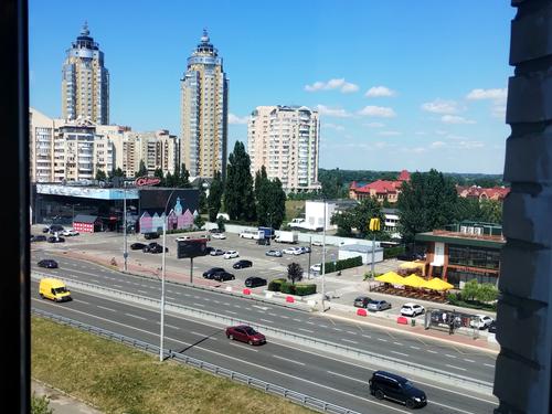 квартира по адресу Владимира Ивасюка просп. (Героїв Сталінграду), 15