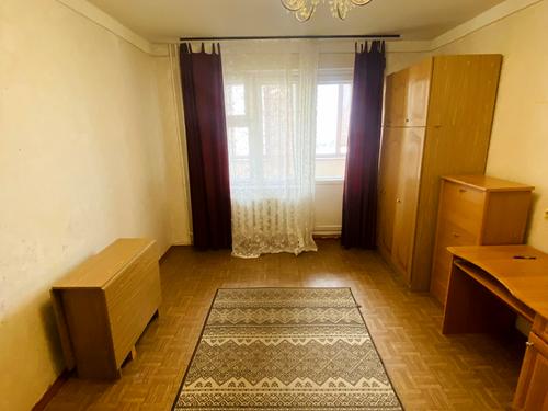 квартира за адресою Київ, Лариси Руденко вул., 21