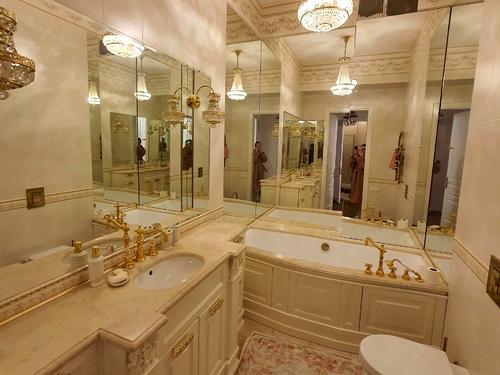квартира за адресою Ярослава Гашека, 18