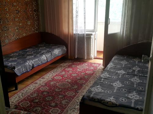 квартира за адресою Київ, Ореста Левицького вул. (Академіка Курчатова), 6