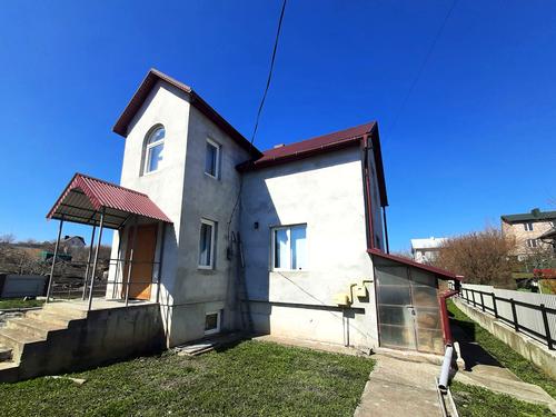 дом по адресу Центральна