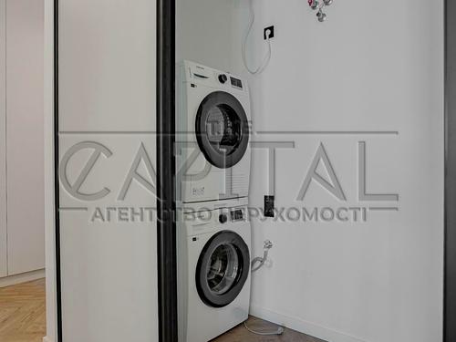 квартира за адресою Антоновича вул. (Горького), 44