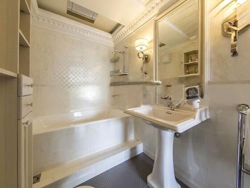 квартира по адресу Золотоустівська, 30