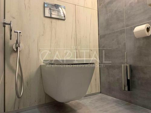квартира за адресою Дегтярна вул., 7