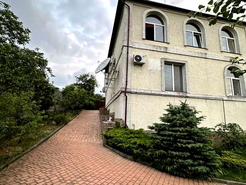 дом по адресу Флотська ул., 10