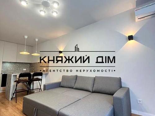 квартира по адресу Олександра Олеся ул., 8/17