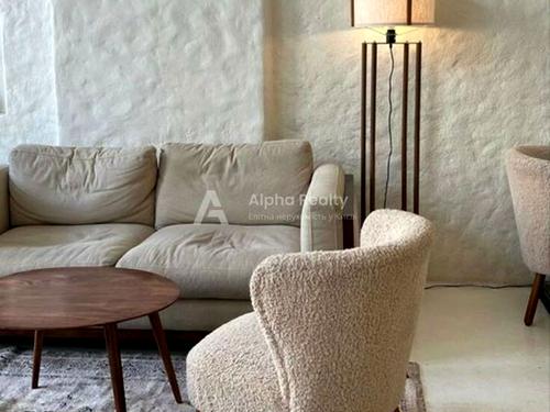 комерційна за адресою Кудрявська вул., 16