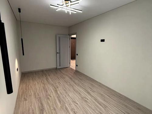 квартира за адресою Хіміків, 28