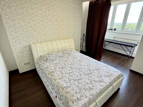 квартира за адресою Академіка Глушкова просп., 9-В