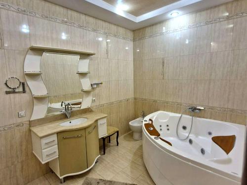 квартира по адресу Жилянская ул., 59
