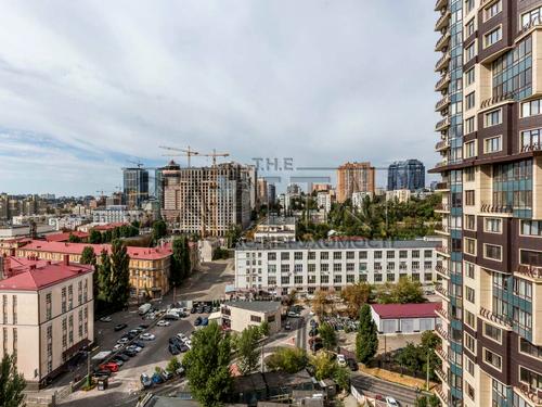 квартира по адресу Василия Тютюнника ул. (Анрі Барбюса), 37/1