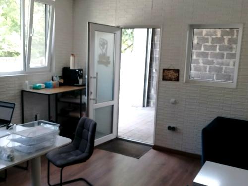 комерційна за адресою Ботанічна вул., 40
