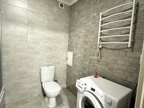 квартира за адресою Залізнична вул., 7