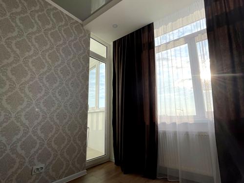квартира за адресою академіка Сахарова, 10