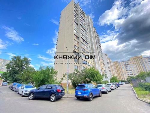 квартира по адресу Ларисы Руденко ул., 13