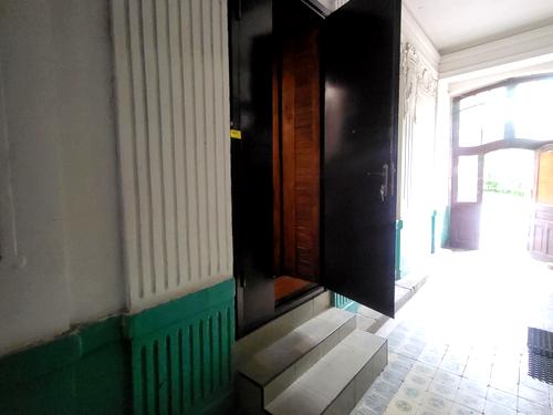 комерційна за адресою Шептицьких вул., 41