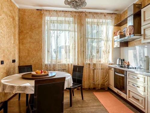 будинок за адресою с. Святопетрівське, Озерна вул., 2