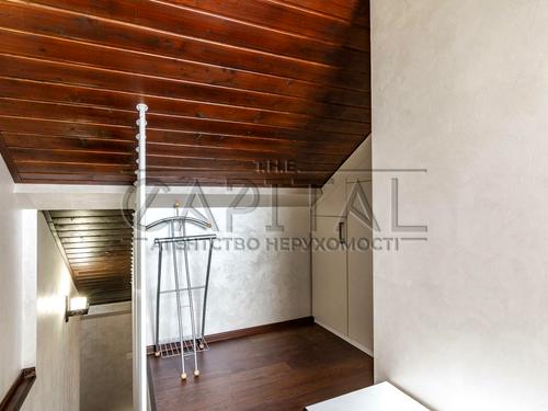 квартира за адресою Регенераторна вул., 4