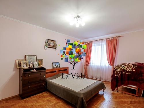 квартира за адресою Степана Рудницького вул. (Академіка Вільямса), 13 к2