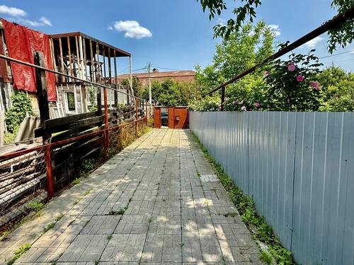 будинок за адресою Далека вул.
