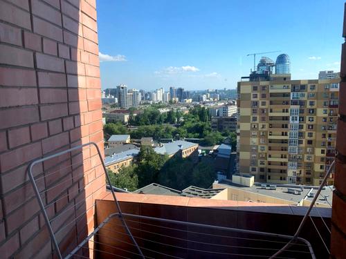 квартира за адресою Євгена Коновальця вул. (Щорса), 36-Б