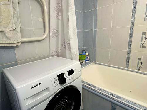 квартира за адресою Рятувальників вул., 33