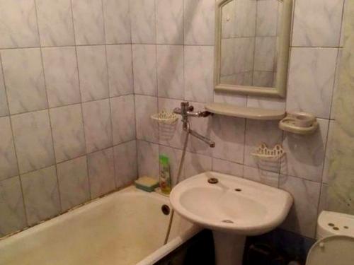 квартира за адресою Сонячна, 1
