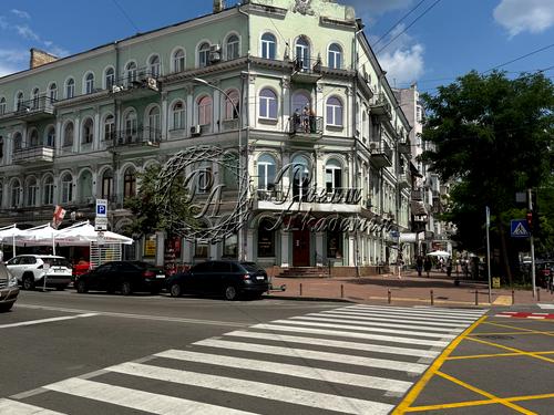 коммерческая по адресу Большая Житомирская ул., 6/11 Б