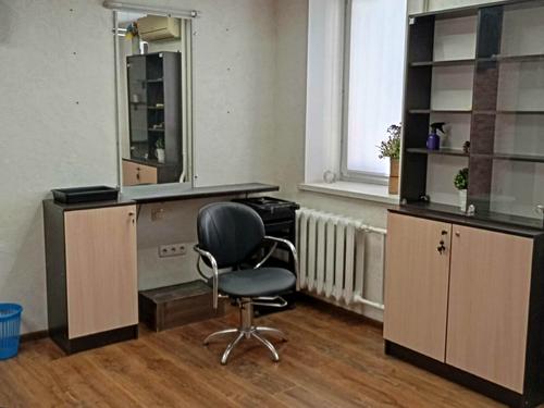 комерційна за адресою Академіка Заболотного вул., 66