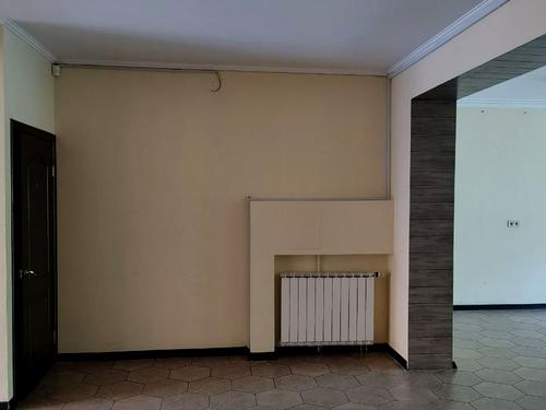 комерційна за адресою Оболонська набережна вул., 19