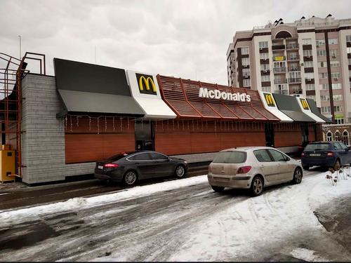 будинок за адресою Євгена Коновальця вул., 49