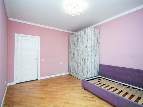 квартира за адресою Дніпровська набережна вул., 19