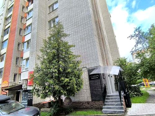 комерційна за адресою Петра Панча вул., 13