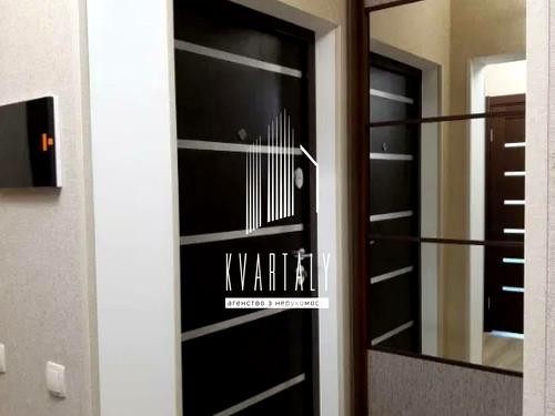 квартира за адресою Андрія Аболмасова вул. (Панельна), 7