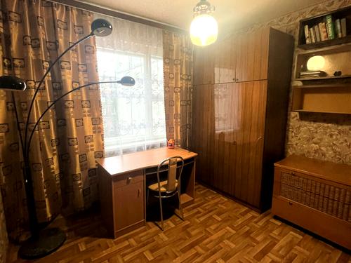 квартира за адресою Космонавтів вул., 24