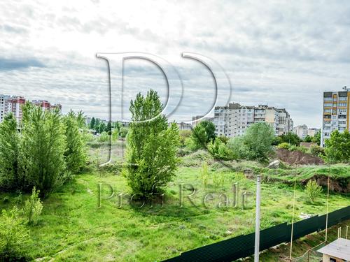 квартира за адресою Боголюбова вул., 13