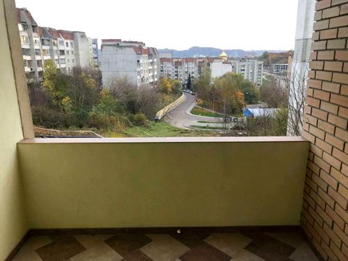 квартира за адресою Джона Ленона вул., 35