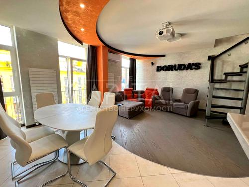 квартира за адресою Регенераторна вул., 4