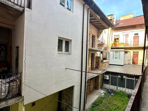 комерційна за адресою Лесі Українки вул., 7