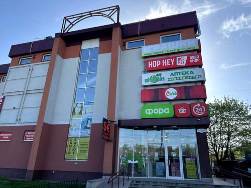 комерційна за адресою Чорних Запорожців вул. (Петра Запорожця), 28